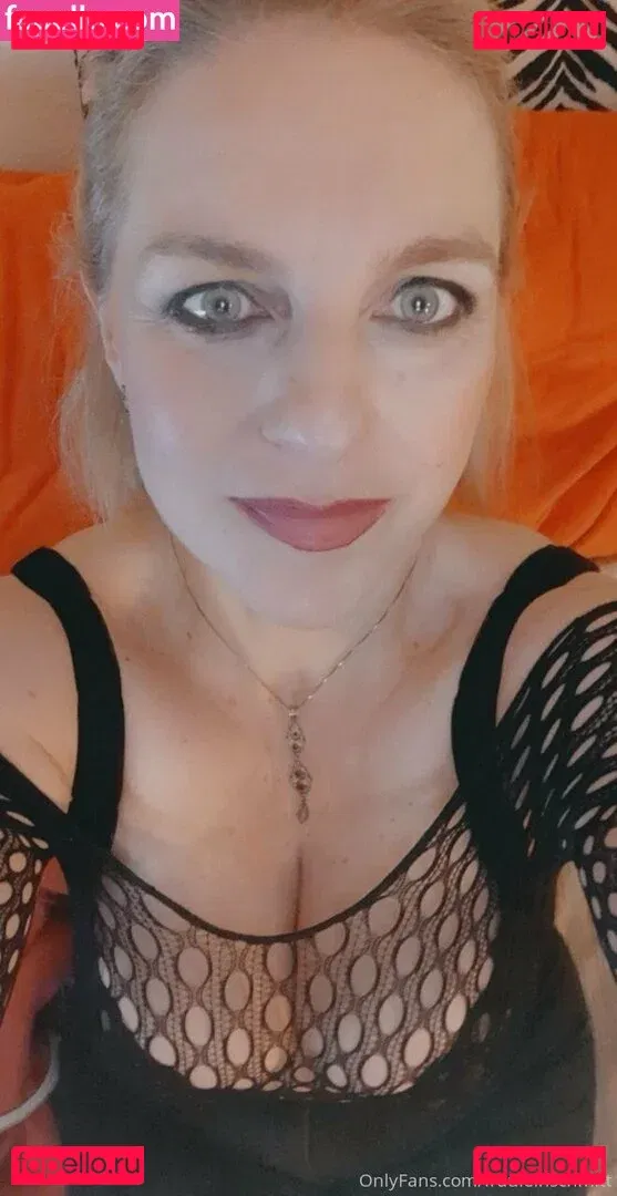 frauleinschmittfree Onlyfans Photo Gallery 