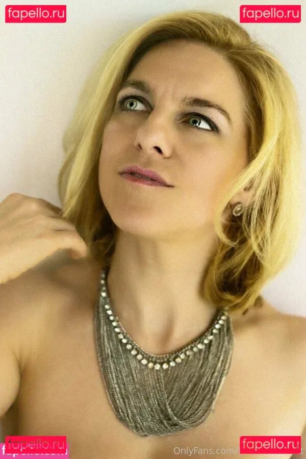 frauleinschmittfree Onlyfans Photo Gallery 