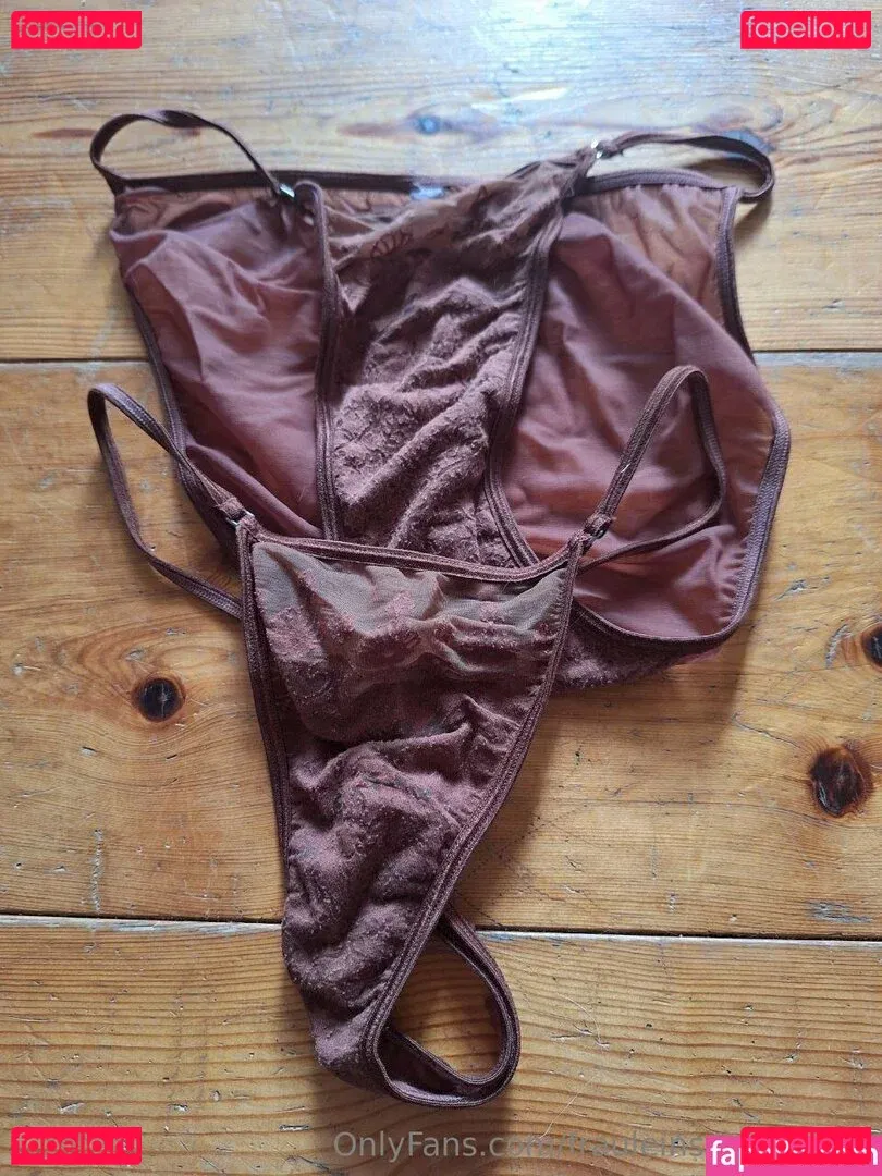 frauleinschmittfree Onlyfans Photo Gallery 