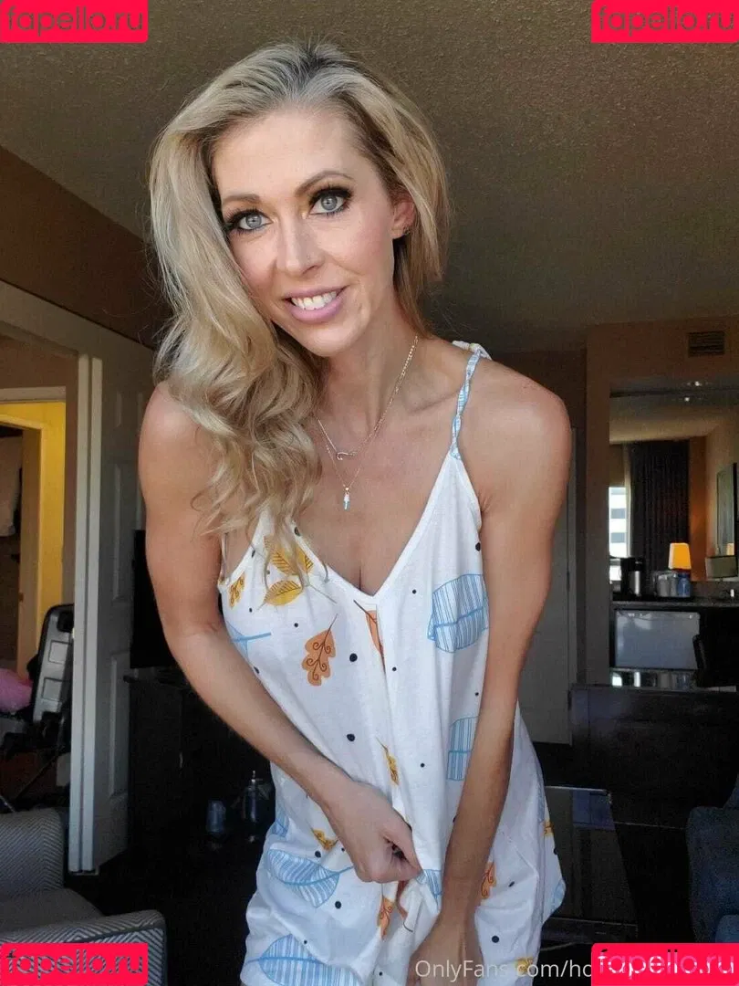 hollyhotwifevip Onlyfans Photo Gallery 