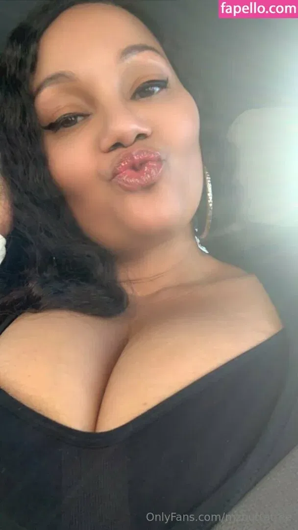 mzbuttafree Onlyfans Photo Gallery 