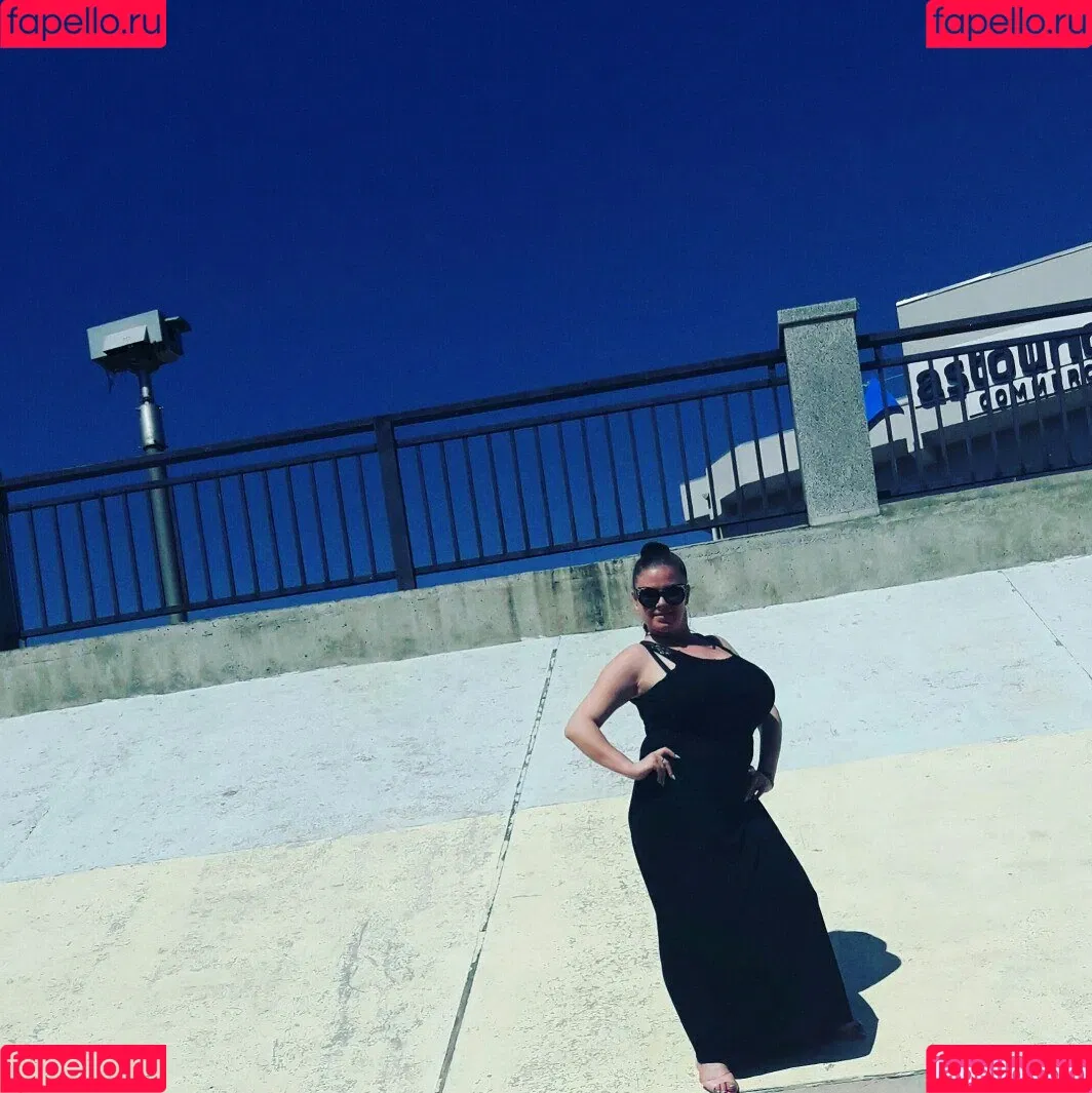Nadin Shcherban Onlyfans Photo Gallery 