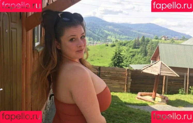 Nadin Shcherban Onlyfans Photo Gallery 