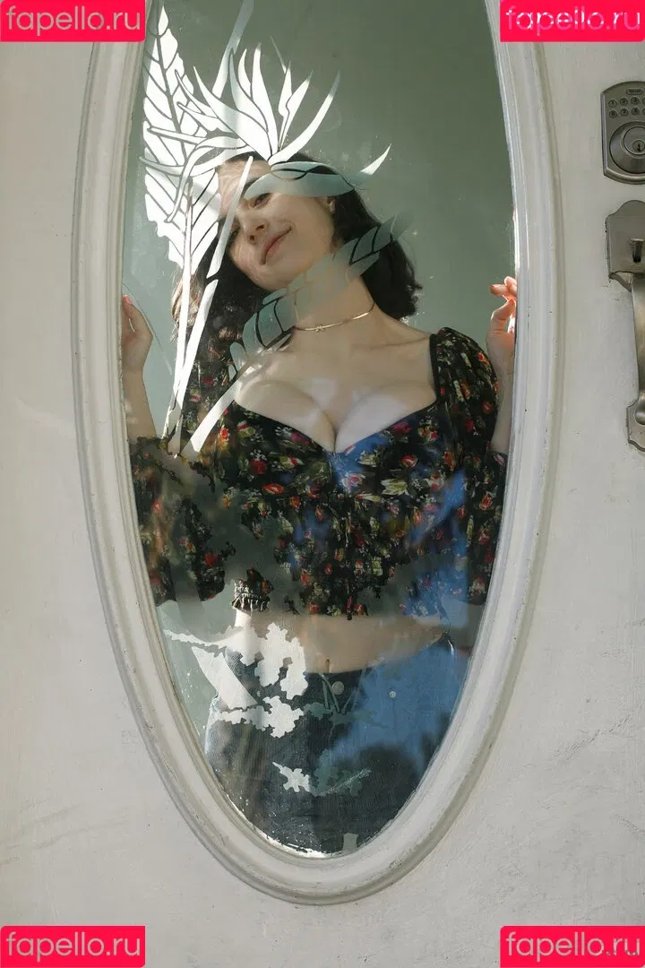 Giulia Wylde Onlyfans Photo Gallery 