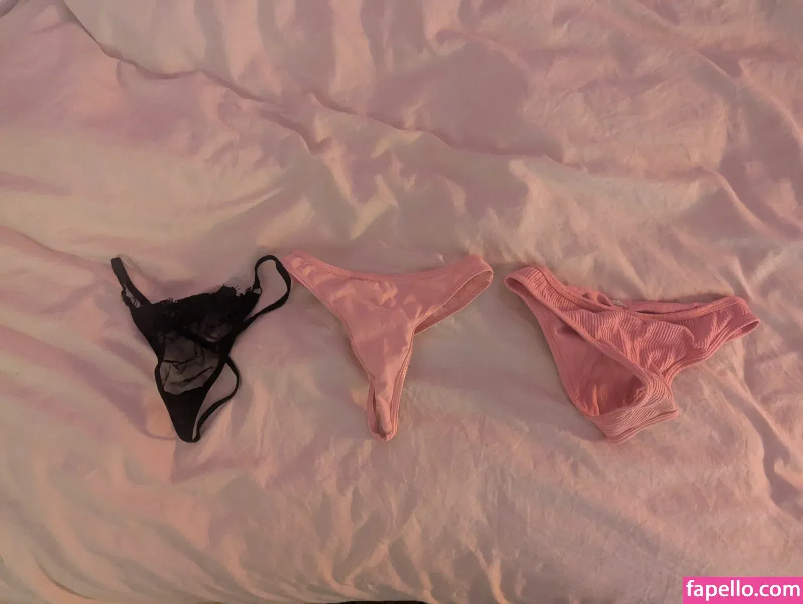 Giulia Wylde Onlyfans Photo Gallery 