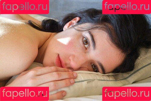 Giulia Wylde Onlyfans Photo Gallery 