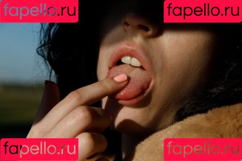 Giulia Wylde Onlyfans Photo Gallery 