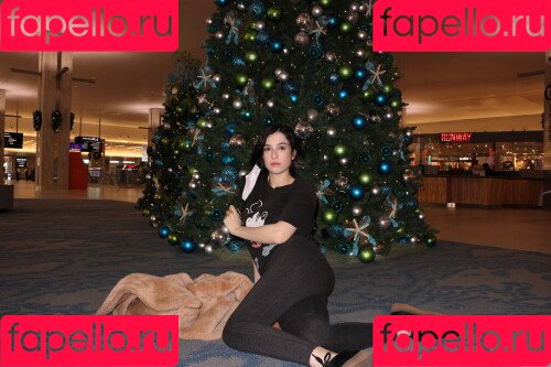 Giulia Wylde Onlyfans Photo Gallery 