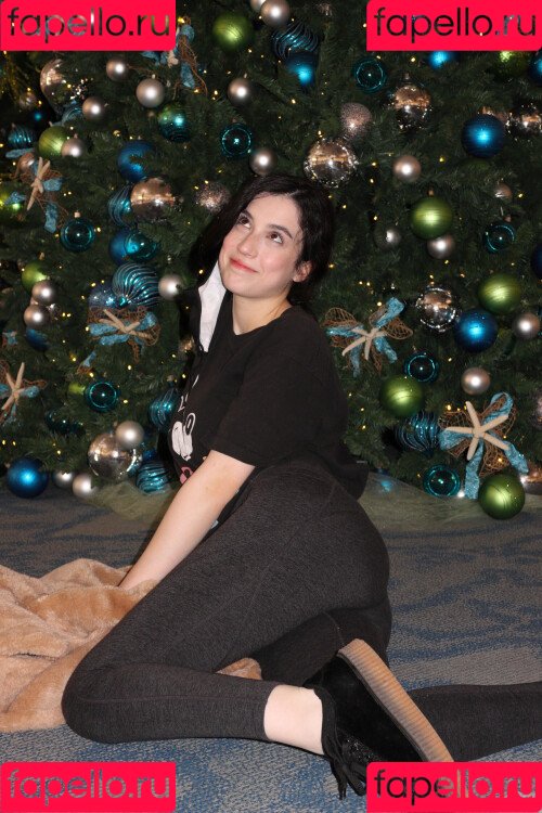 Giulia Wylde Onlyfans Photo Gallery 