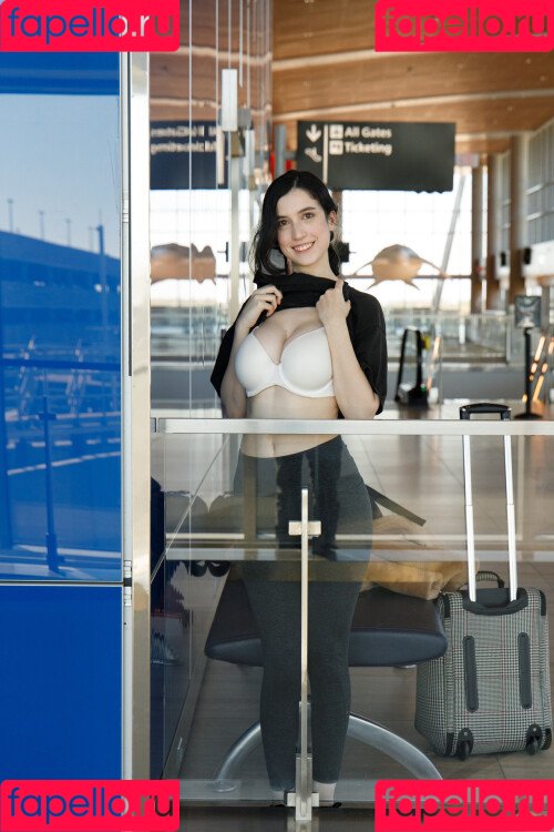 Giulia Wylde Onlyfans Photo Gallery 