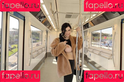 Giulia Wylde Onlyfans Photo Gallery 