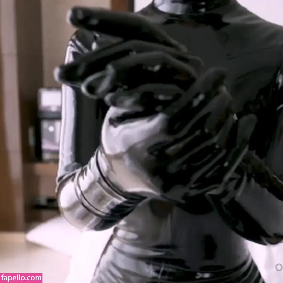 Eri Kitami Onlyfans Photo Gallery 