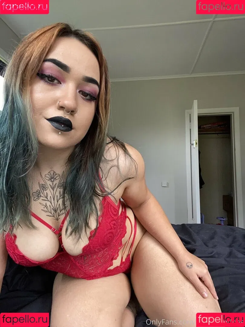 ariquxeen Onlyfans Photo Gallery 