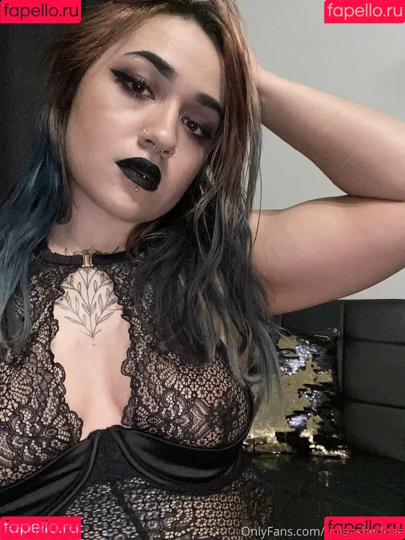ariquxeen Onlyfans Photo Gallery 