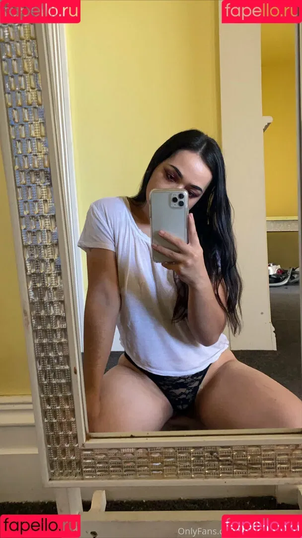 ariquxeen Onlyfans Photo Gallery 