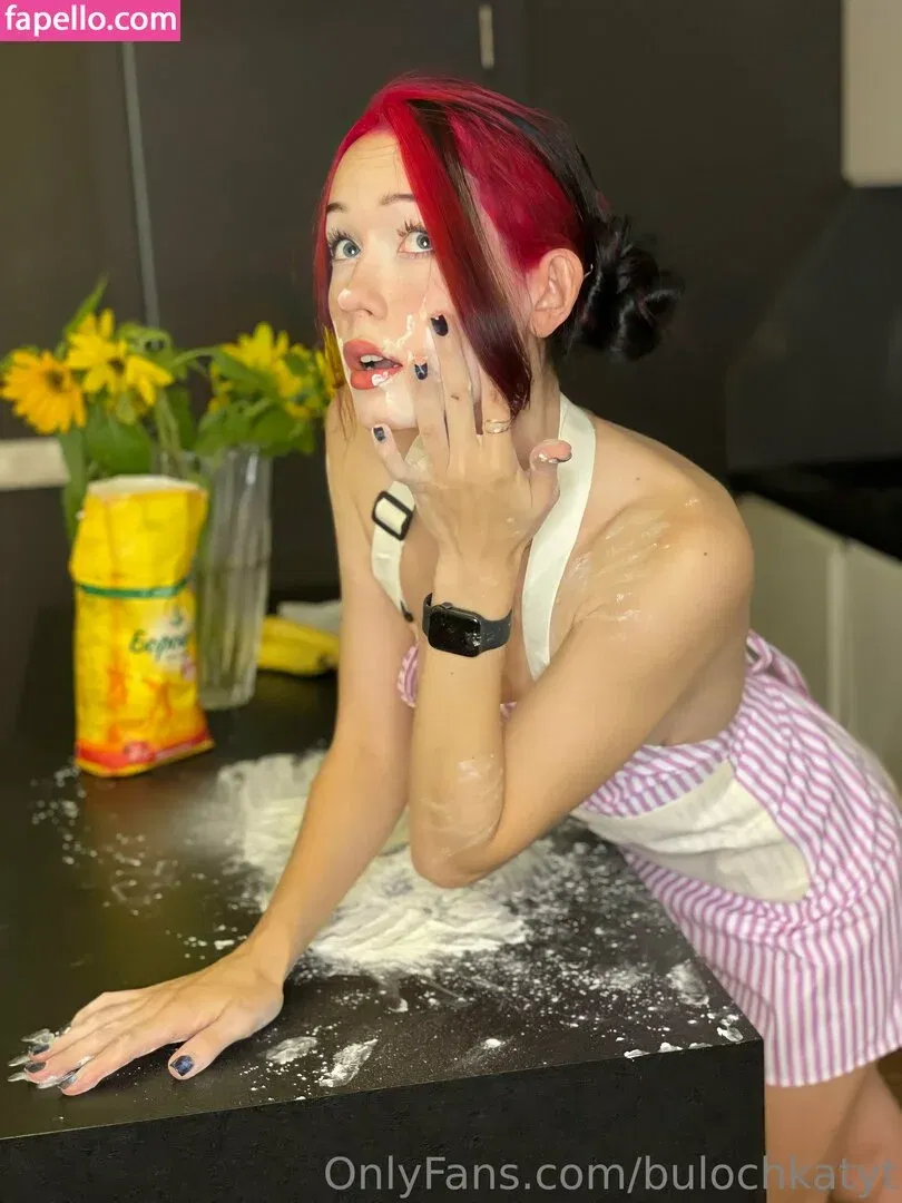 bulochkatyt Onlyfans Photo Gallery 