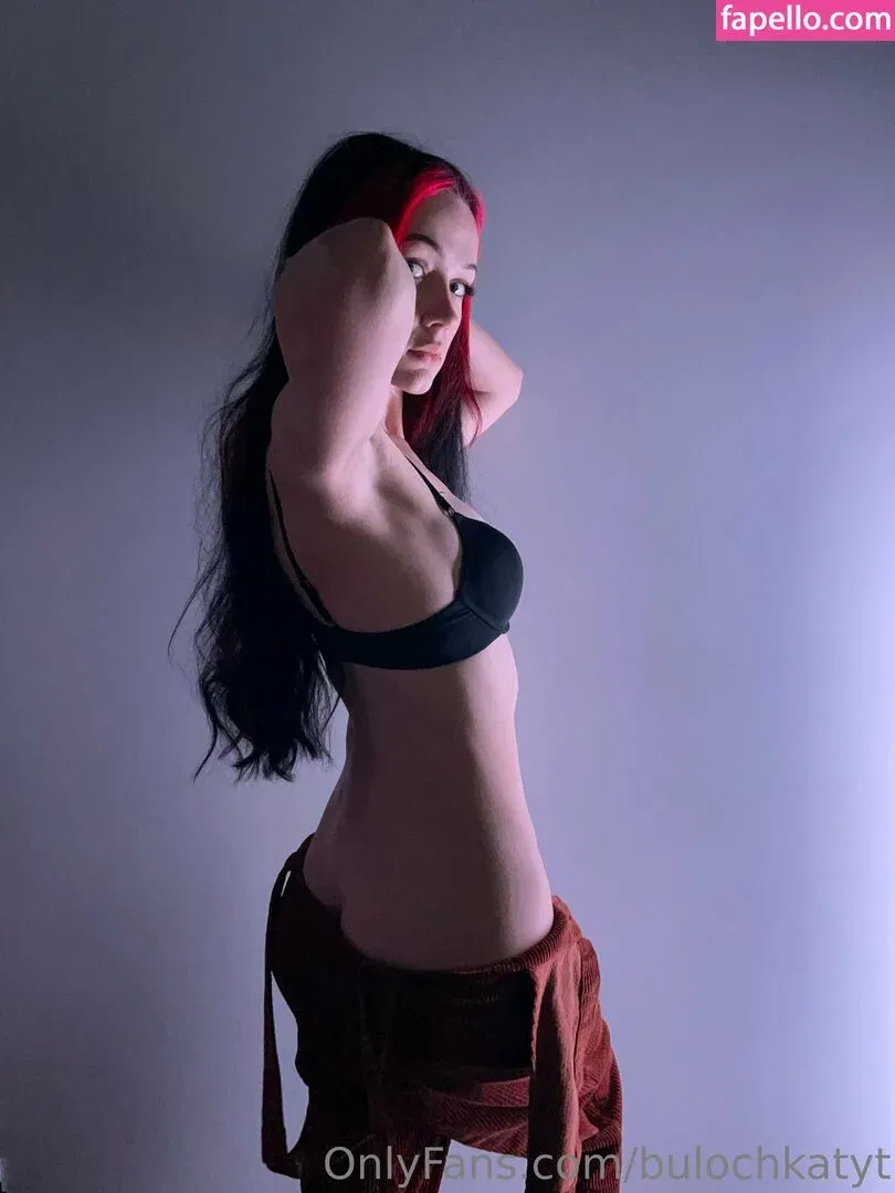 bulochkatyt Onlyfans Photo Gallery 