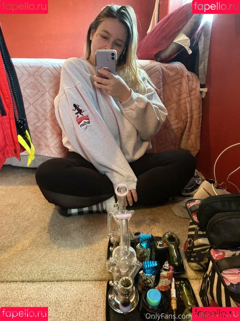 simplystoned Onlyfans Photo Gallery 