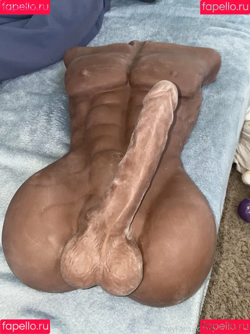 officialkylie Onlyfans Photo Gallery 