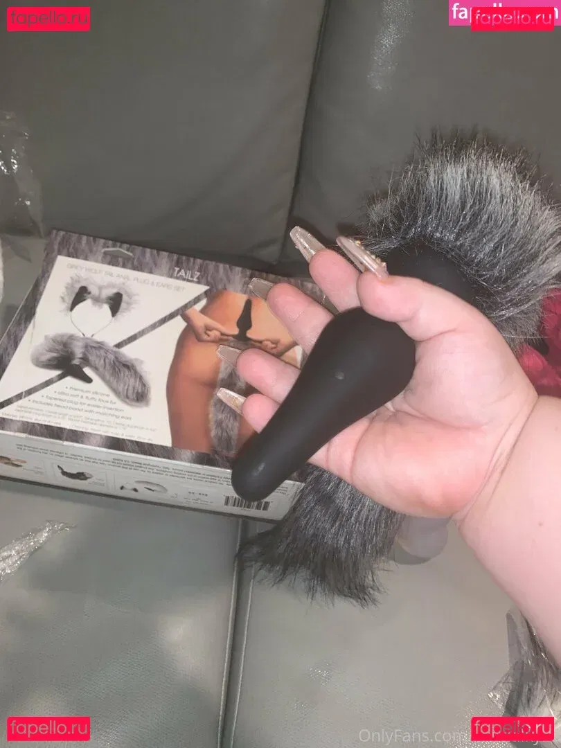 officialkylie Onlyfans Photo Gallery 