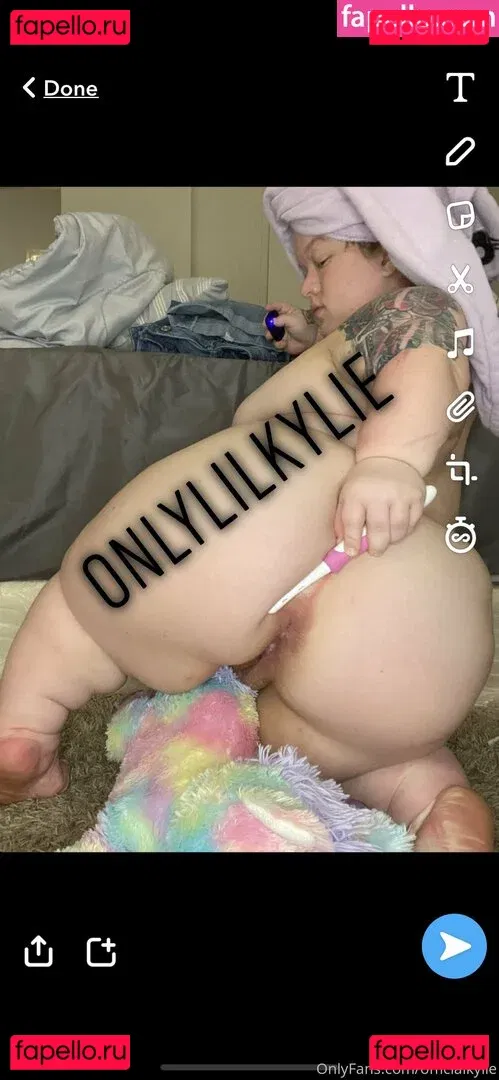 officialkylie Onlyfans Photo Gallery 