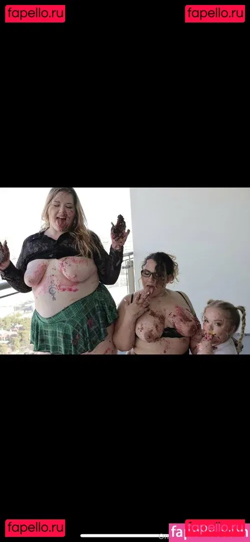 officialkylie Onlyfans Photo Gallery 