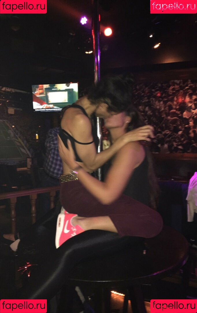 Vick Hope Onlyfans Photo Gallery 