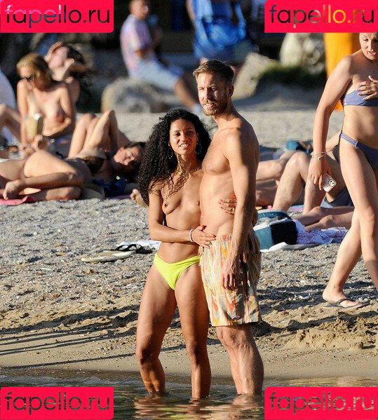 Vick Hope Onlyfans Photo Gallery 