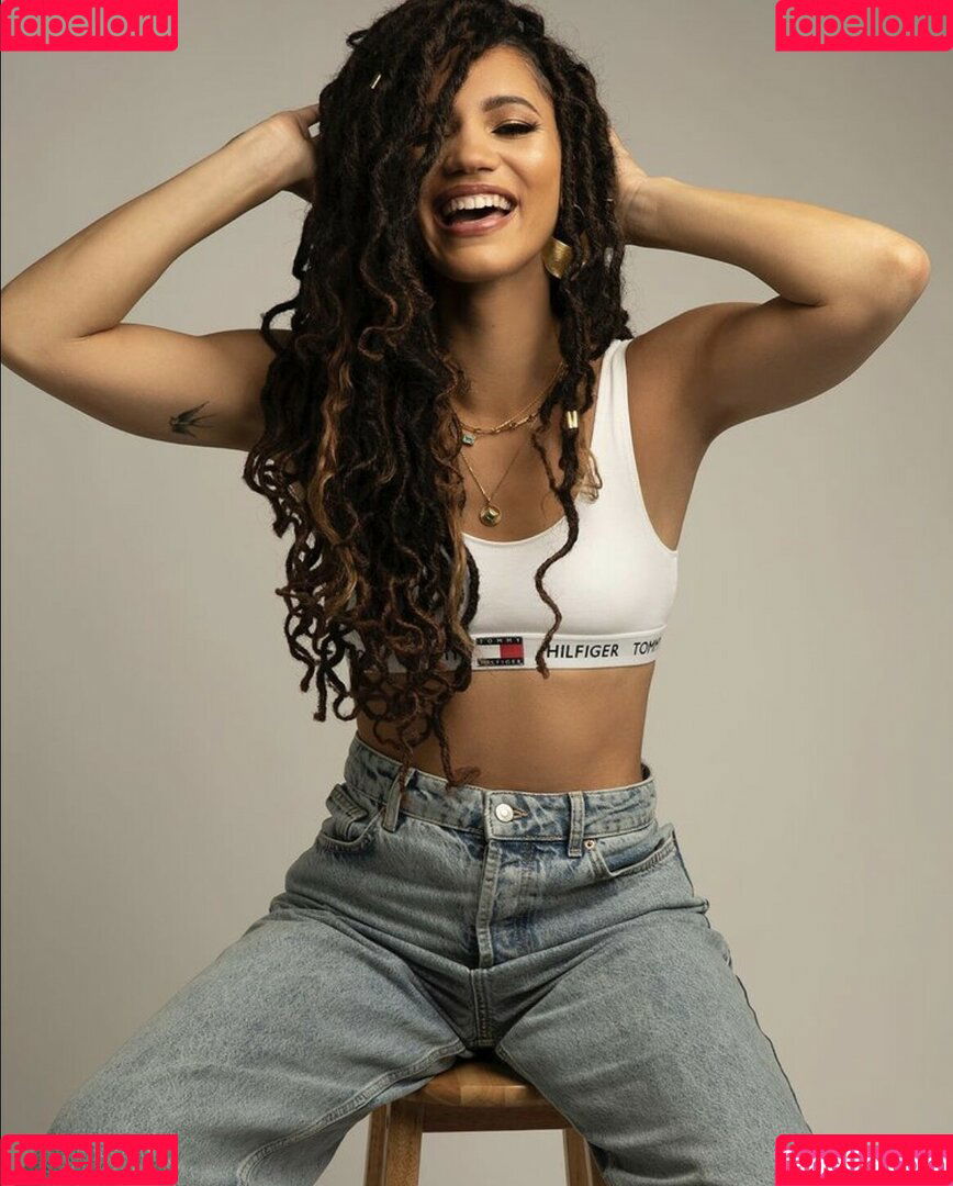 Vick Hope Onlyfans Photo Gallery 