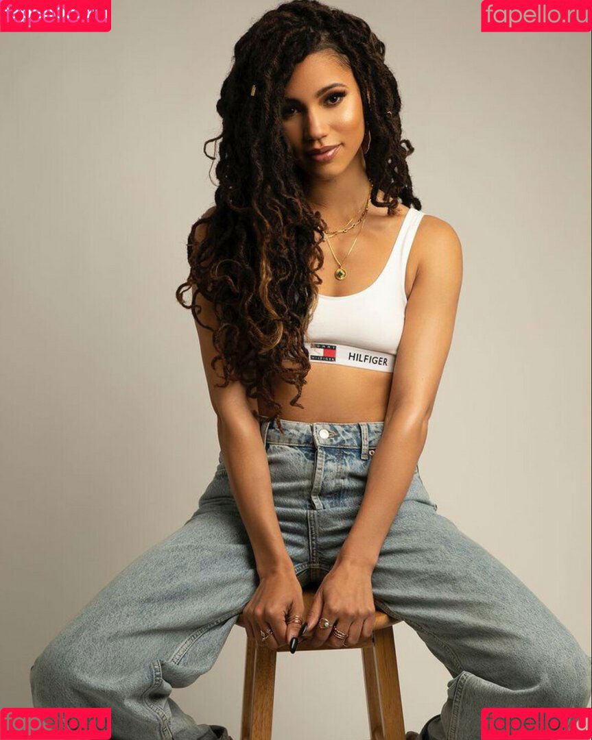 Vick Hope Onlyfans Photo Gallery 