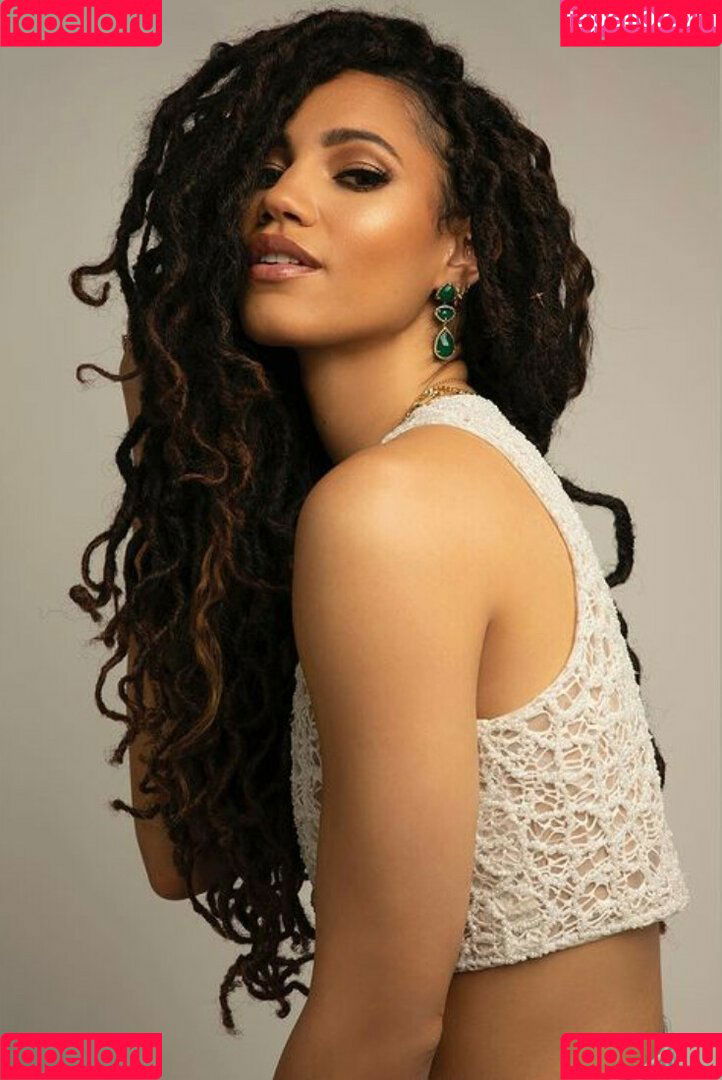 Vick Hope Onlyfans Photo Gallery 