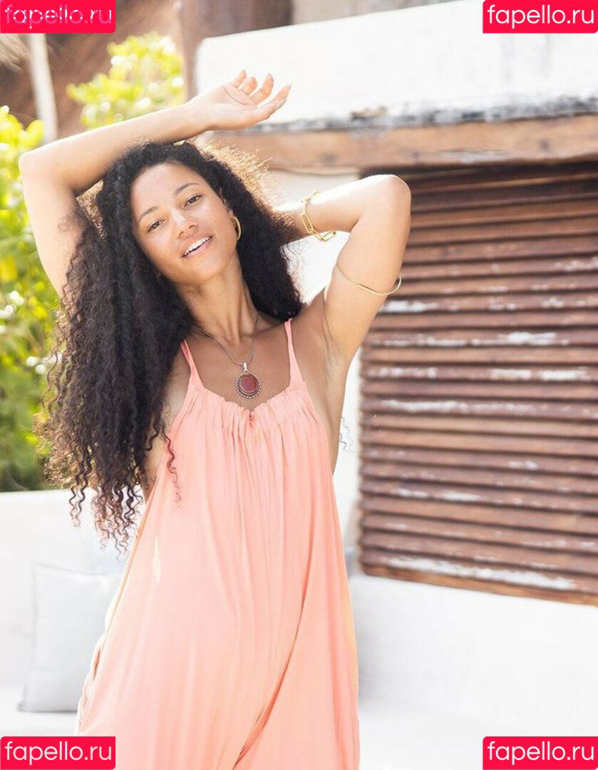 Vick Hope Onlyfans Photo Gallery 