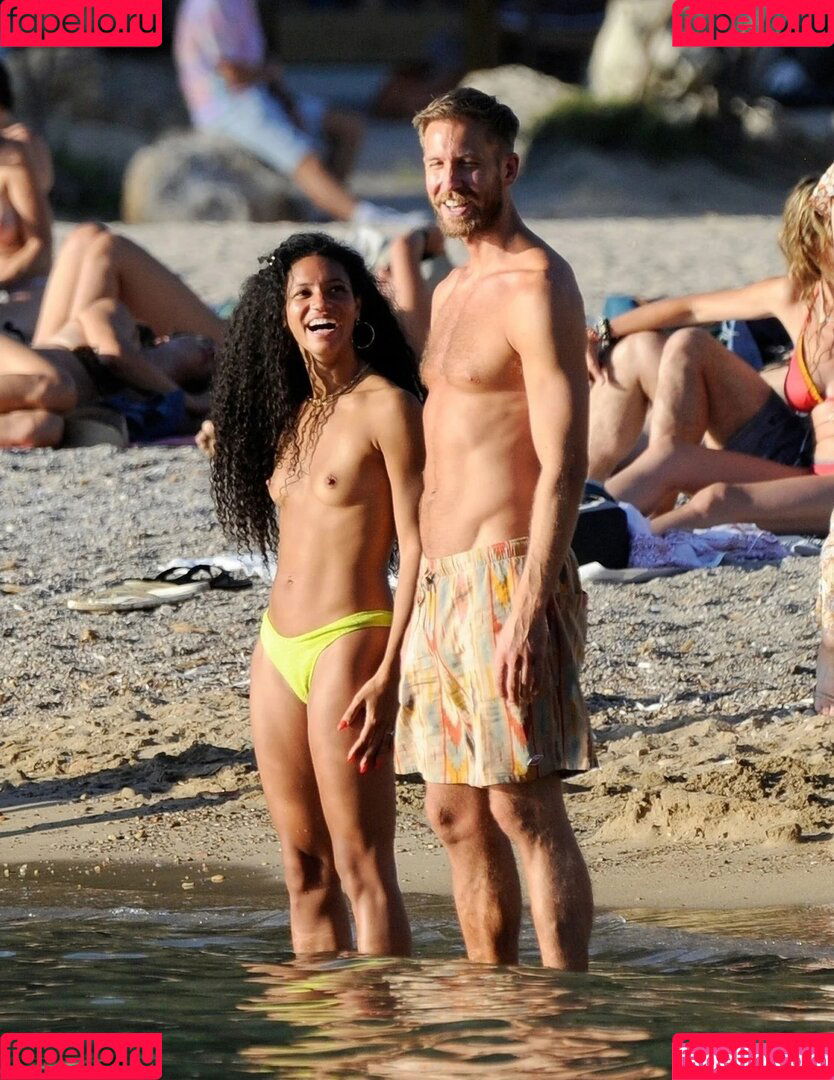 Vick Hope Onlyfans Photo Gallery 