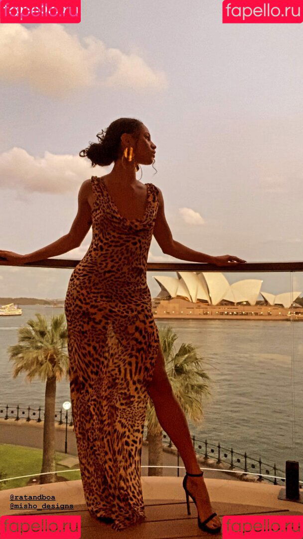 Vick Hope Onlyfans Photo Gallery 