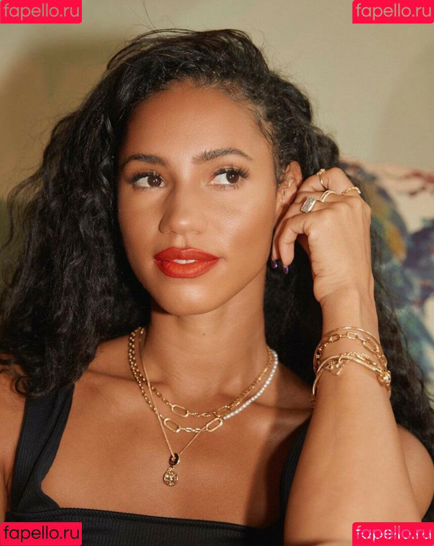 Vick Hope Onlyfans Photo Gallery 