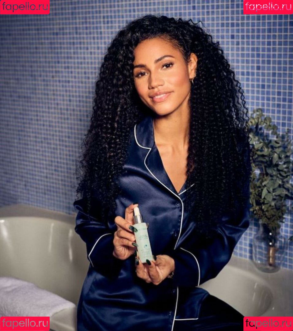 Vick Hope Onlyfans Photo Gallery 