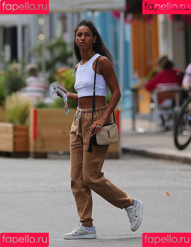 Vick Hope Onlyfans Photo Gallery 