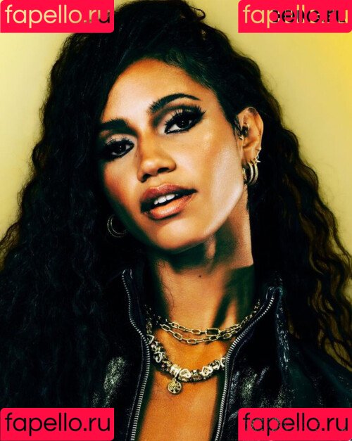 Vick Hope Onlyfans Photo Gallery 