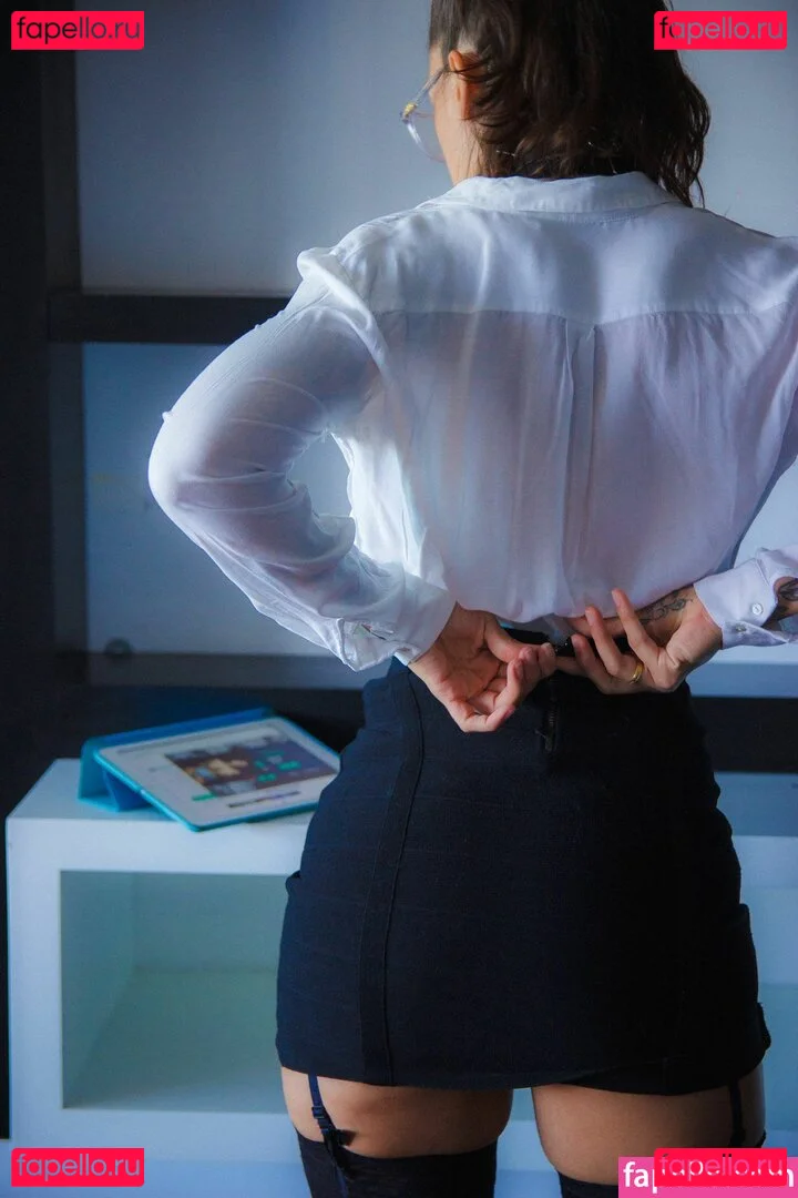 Evelyn Perez Onlyfans Photo Gallery 