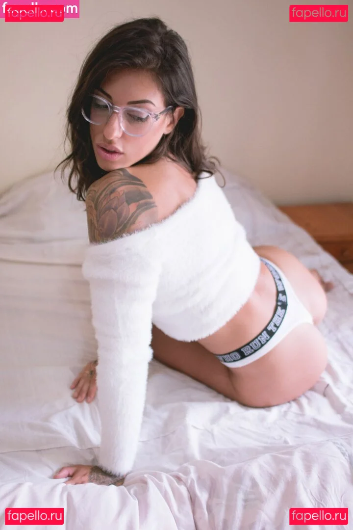 Evelyn Perez Onlyfans Photo Gallery 