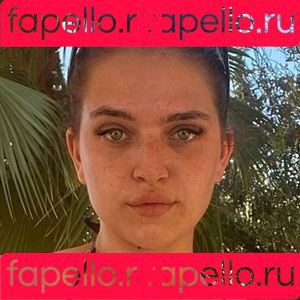 Mae Muller Onlyfans Photo Gallery 