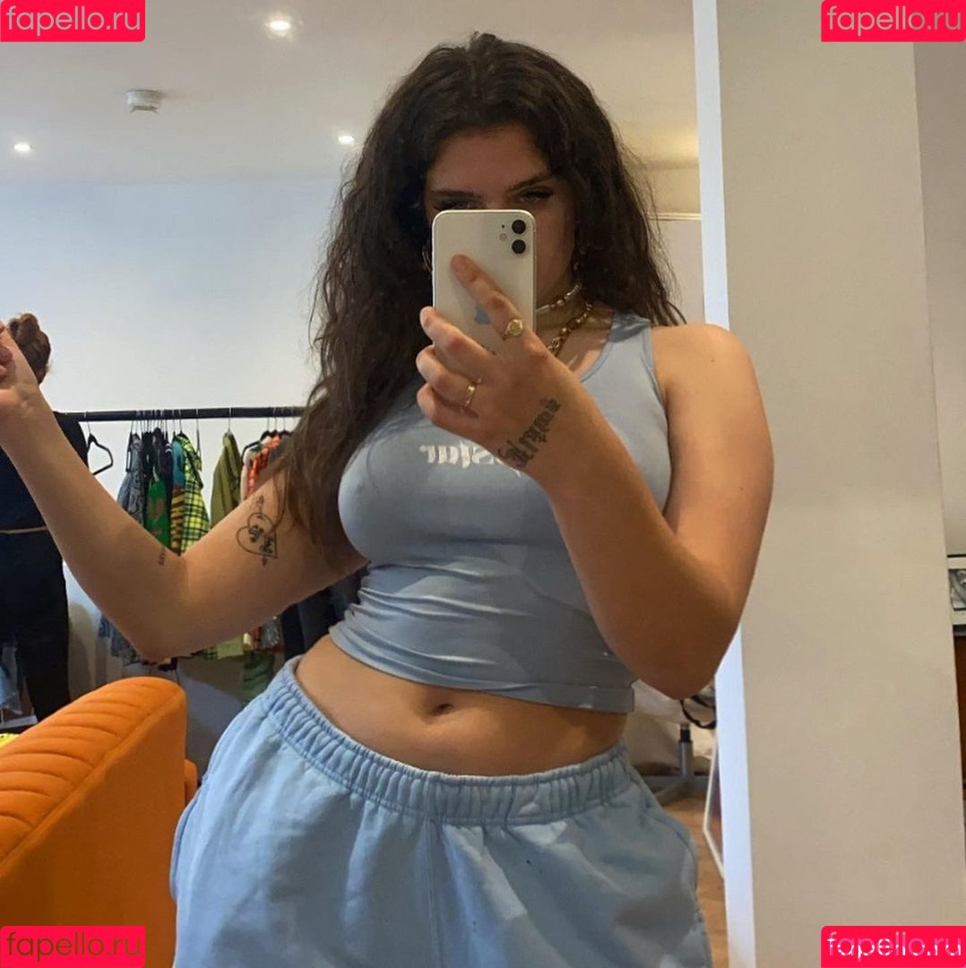 Mae Muller Onlyfans Photo Gallery 