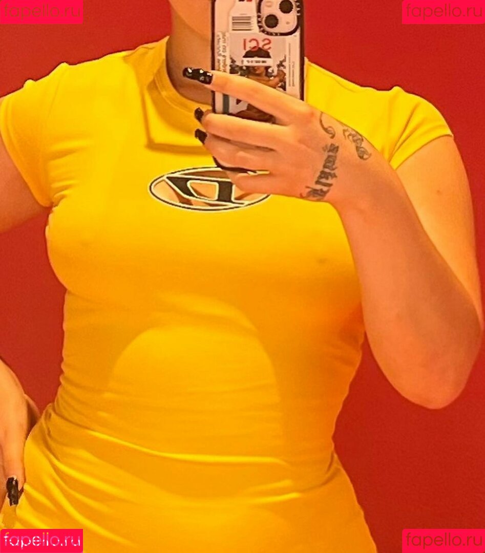 Mae Muller Onlyfans Photo Gallery 