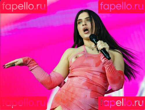 Mae Muller Onlyfans Photo Gallery 