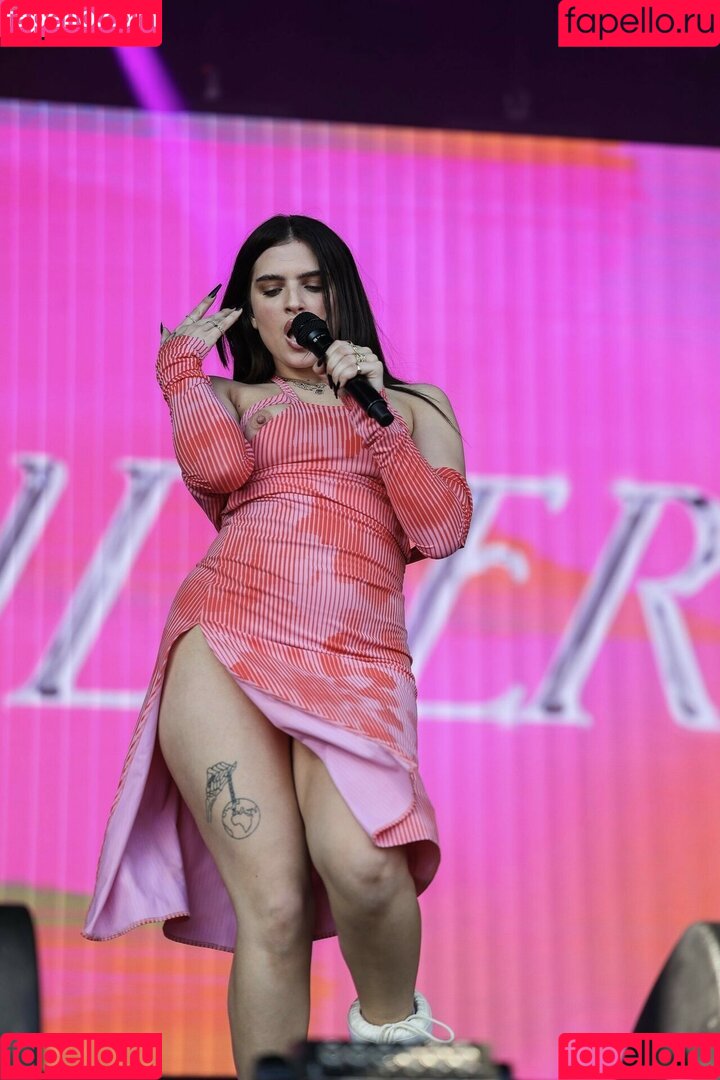 Mae Muller Onlyfans Photo Gallery 