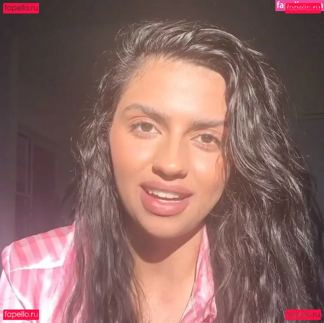 Mays Benatti Onlyfans Photo Gallery 