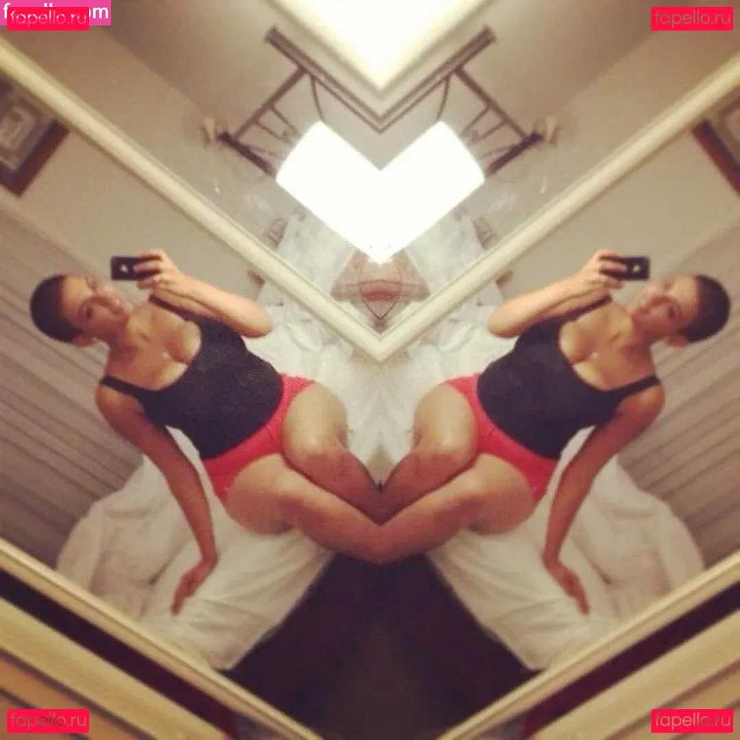 Mays Benatti Onlyfans Photo Gallery 