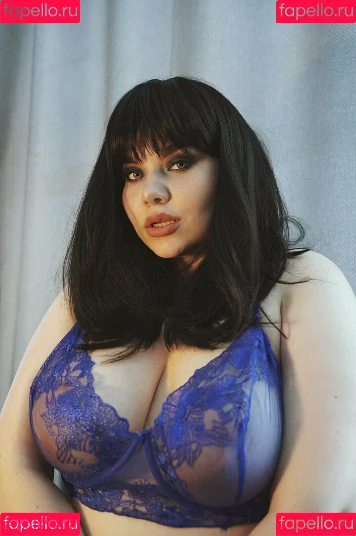 KoftaCurvy Onlyfans Photo Gallery 