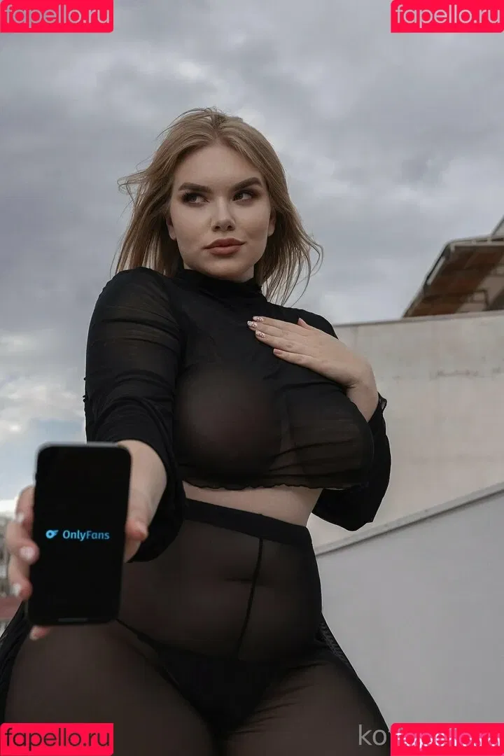 KoftaCurvy Onlyfans Photo Gallery 