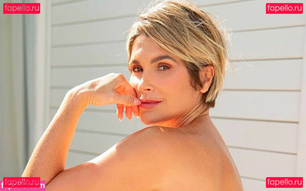 via.oc Onlyfans Photo Gallery 